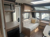 2019 COACHMAN VIP 575 5.jpg